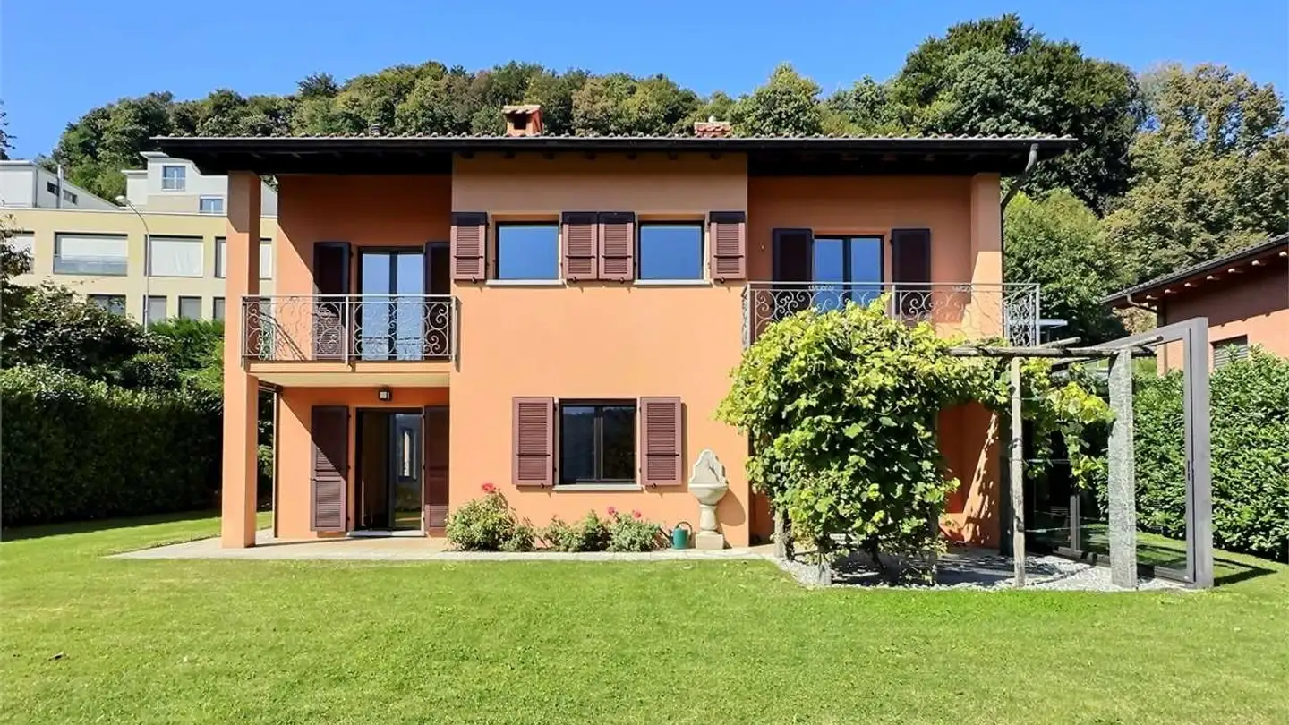 Villa for sale - 6927 Agra - Photo 2