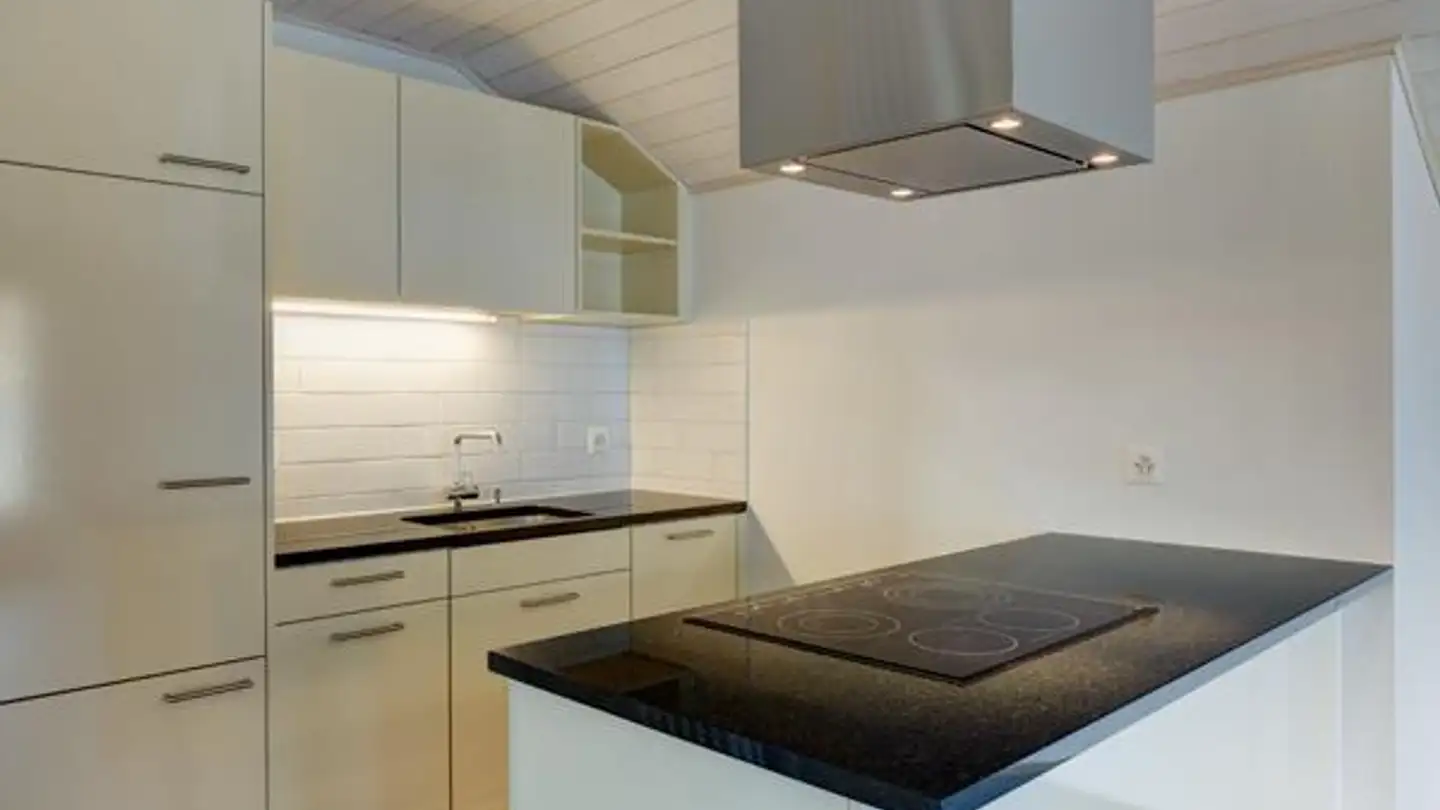 Dachgeschosswohnung mieten - Falkenstrasse 10, 4103 Bottmingen - Foto 3