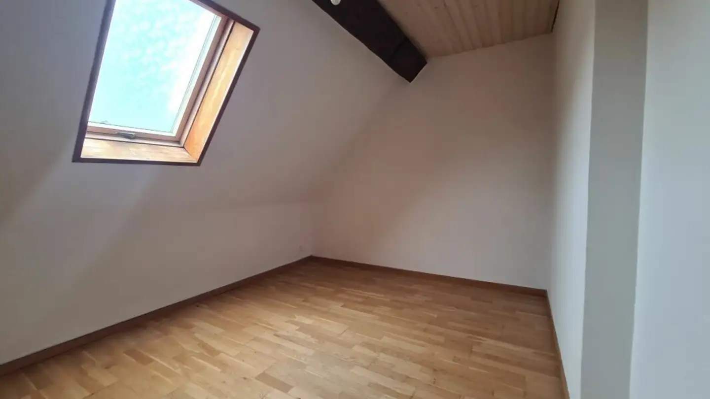 Apartment for rent - Rue De L'hôtel-De-Ville, 2300 La Chaux-de-Fonds - Photo 4