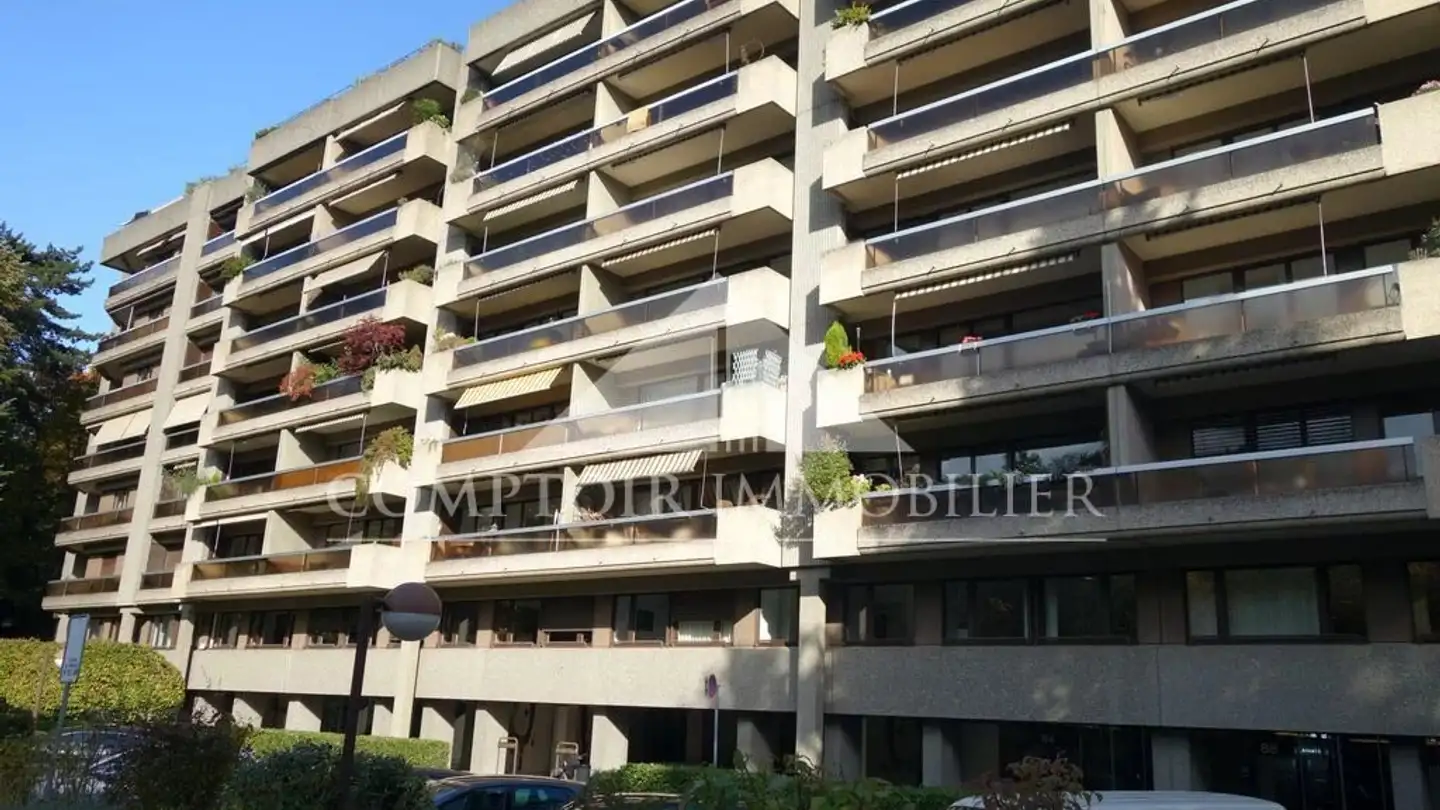 Outdoor parking space for rent - Route De Frontenex 84, 1208 Genève