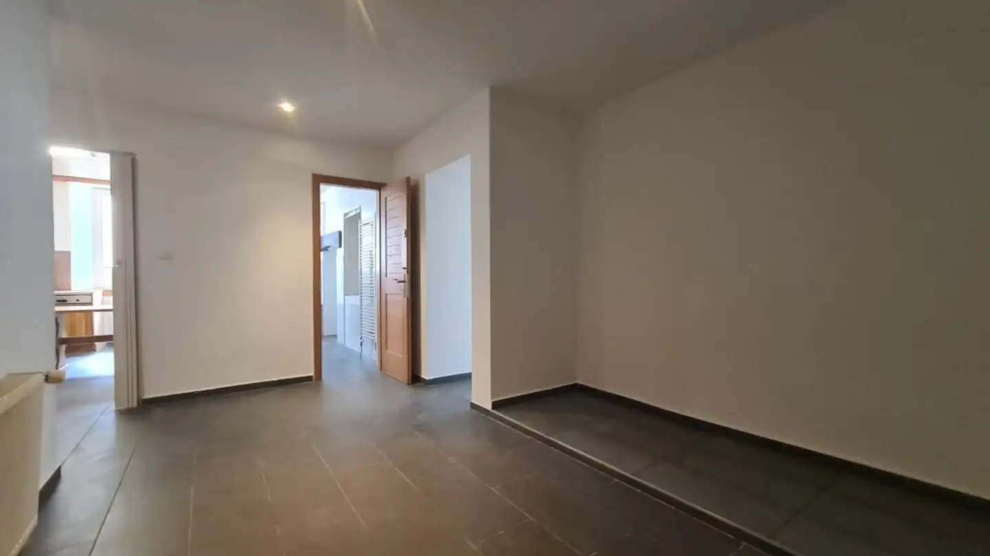 Apartment for rent - Rue De L'hôtel-De-Ville, 2300 La Chaux-de-Fonds - Photo 4
