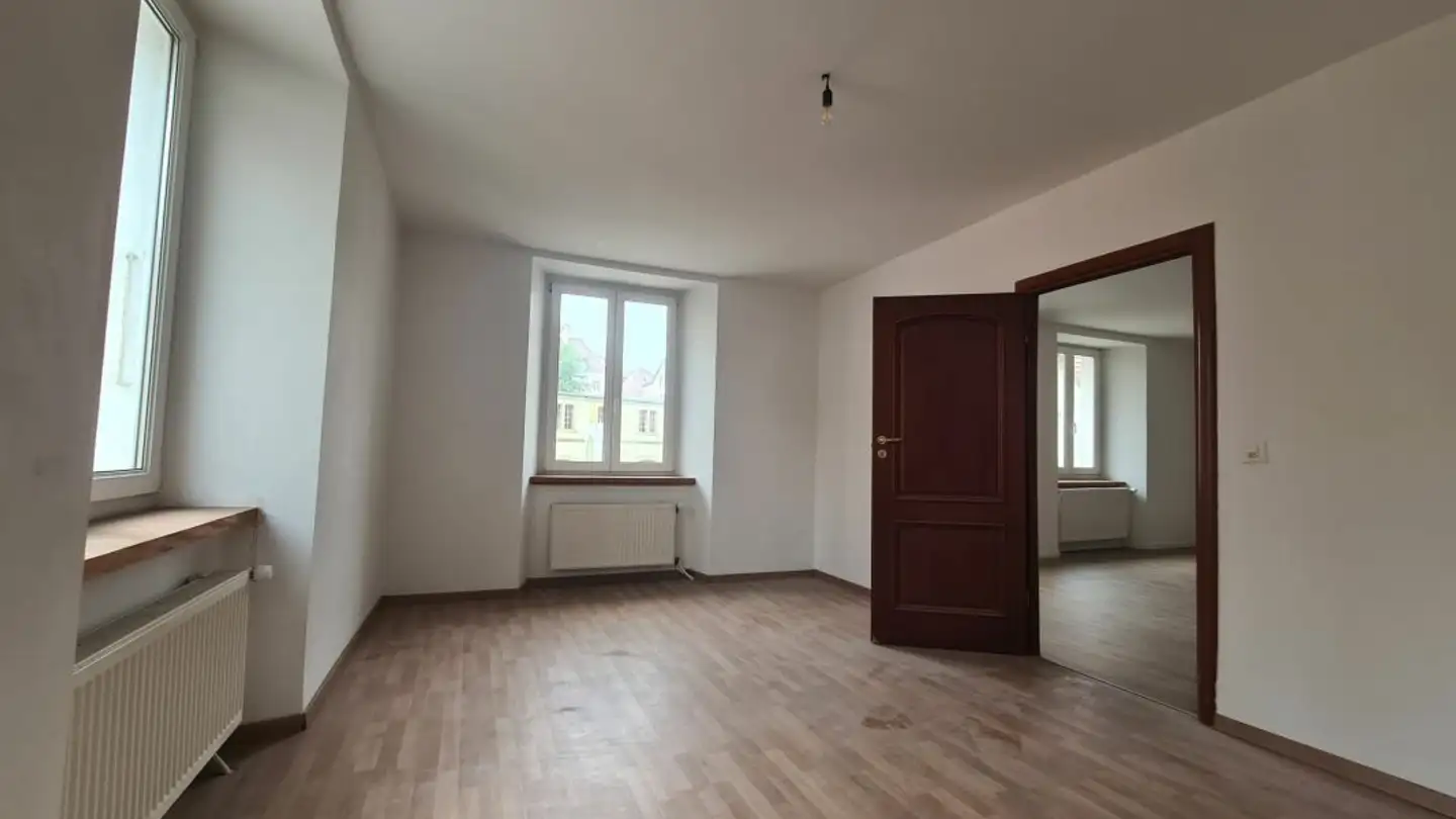 Apartment for rent - Rue De L'hôtel-De-Ville, 2300 La Chaux-de-Fonds - Photo 3