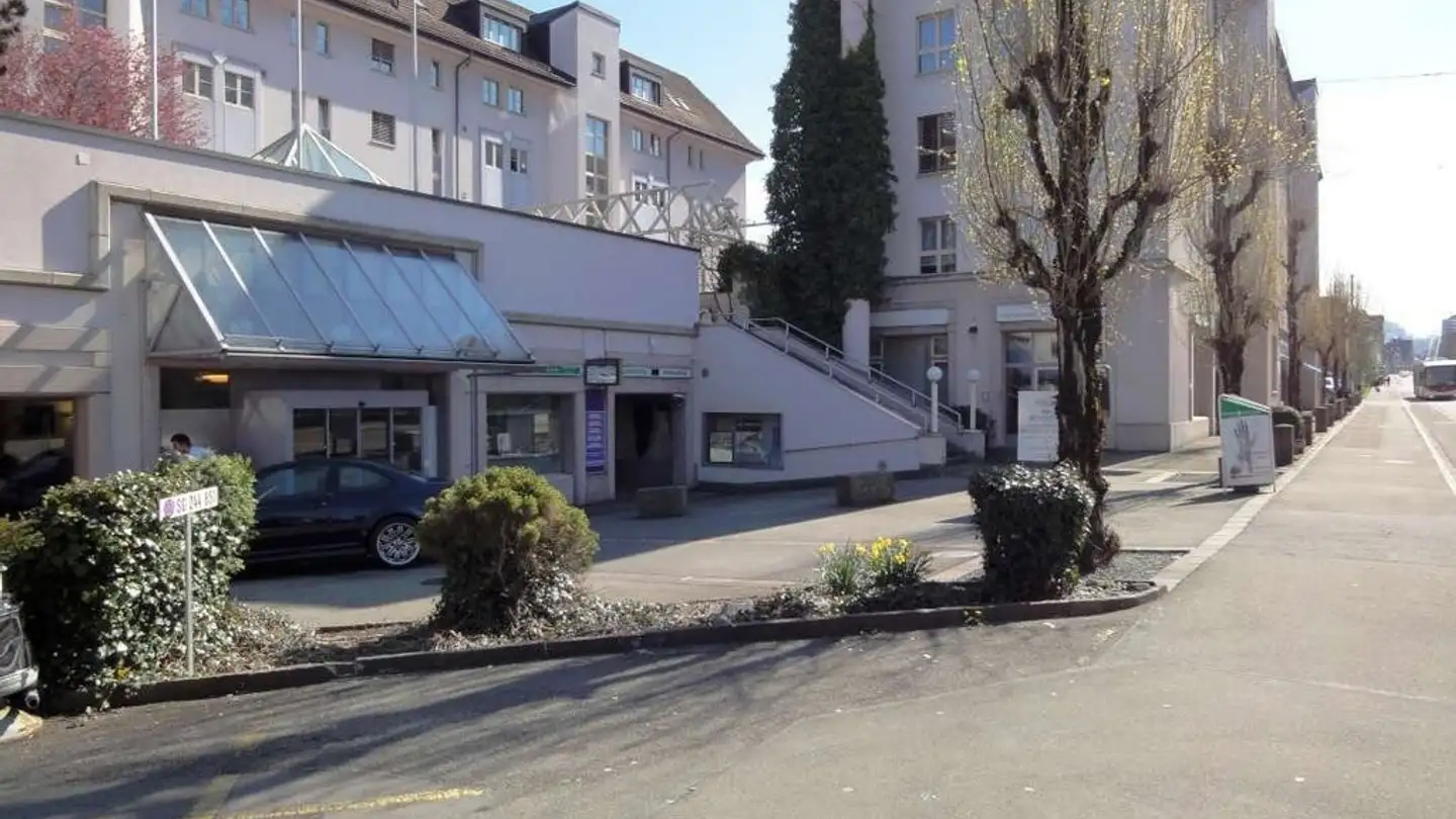 Shop for rent - Rorschacher Strasse 240, 9016 St. Gallen