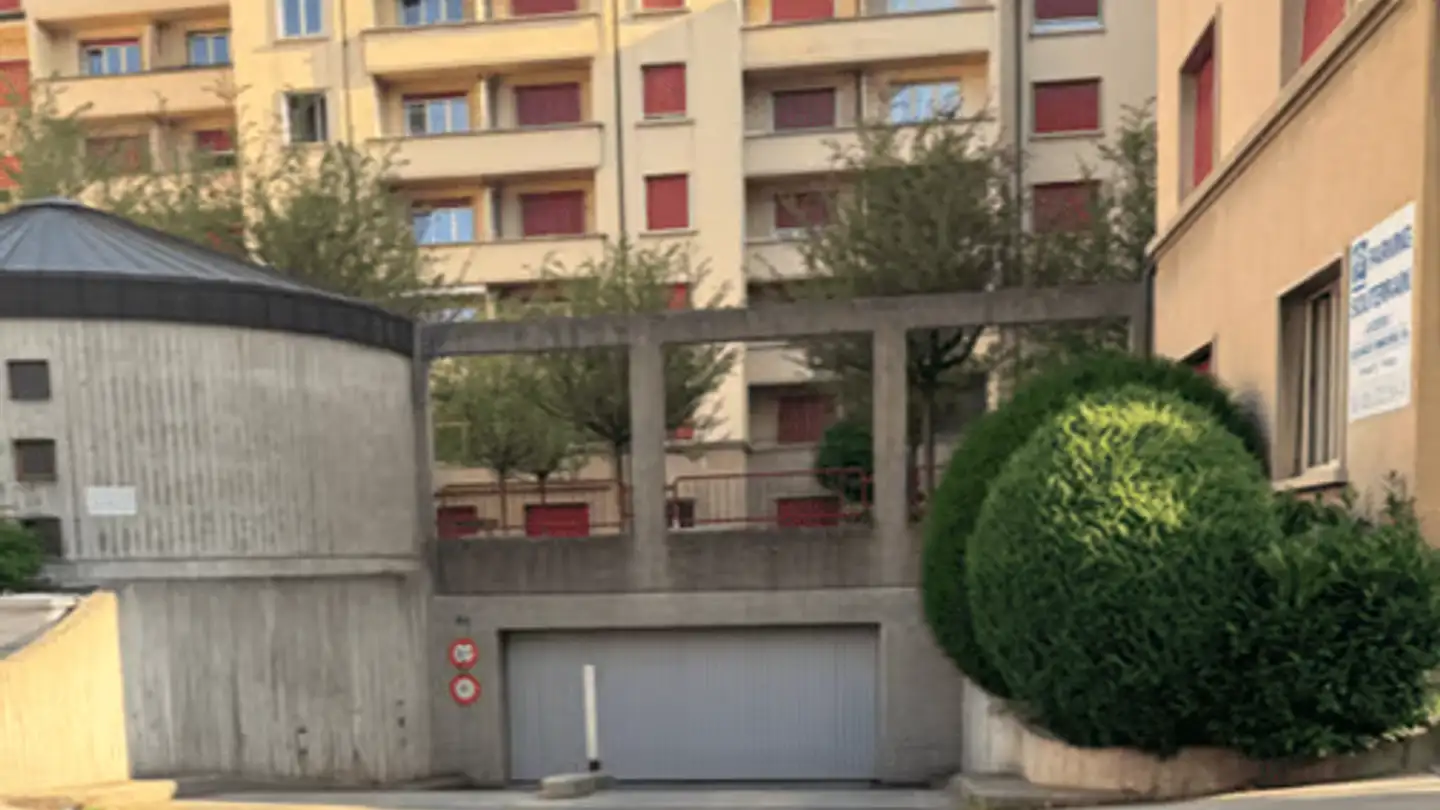 Place de parking extérieure à louer - Rue Frédéric-Chaillet 2, 1700 Fribourg