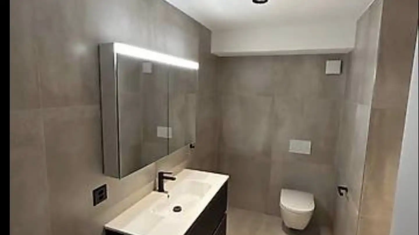 Appartement à louer - Avenue De La Liberté, 2740 Moutier