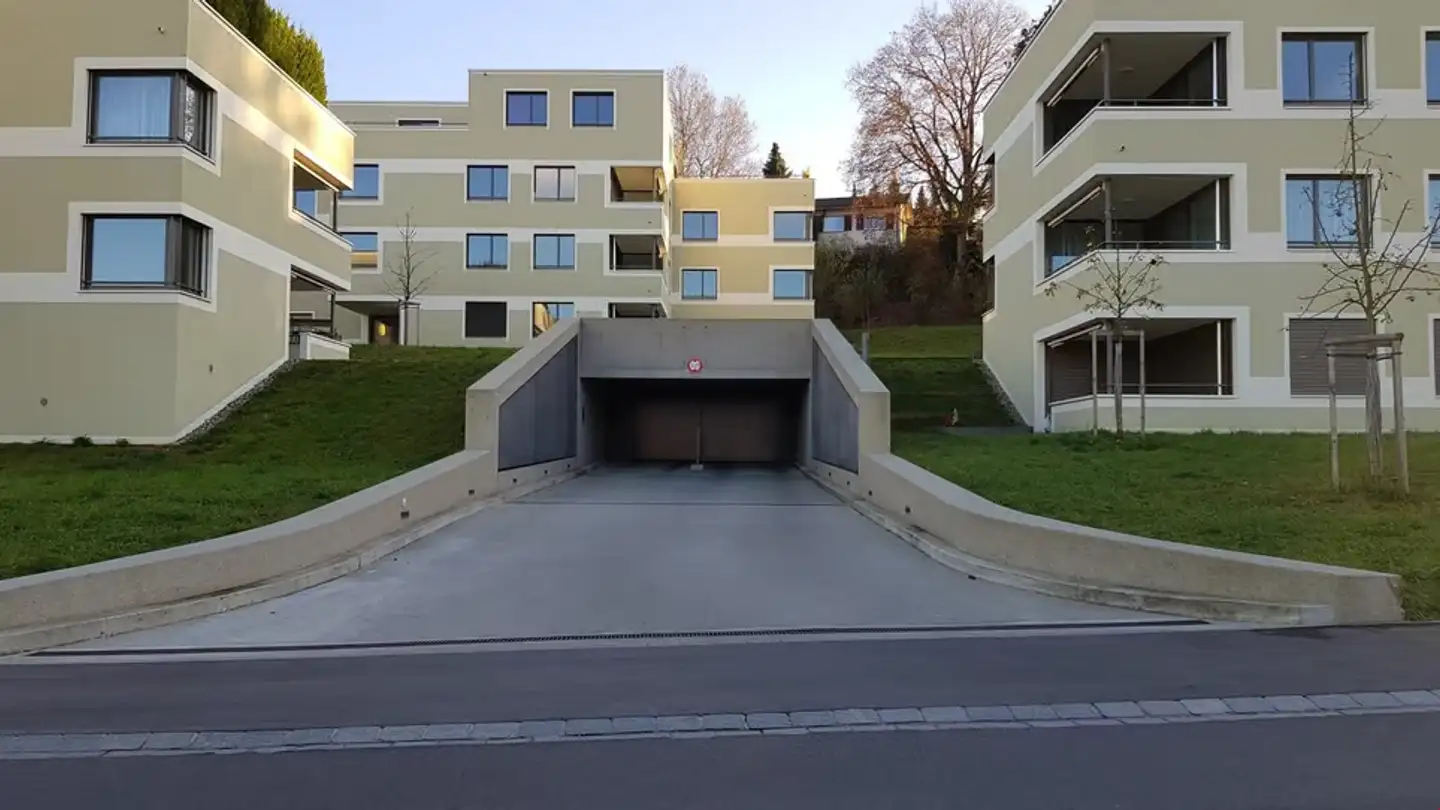 Einzelgarage mieten - Bellevuerain 8, 2562 Port
