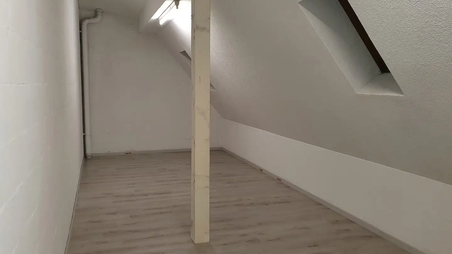 Spazio ufficio in affitto - Wehntalerstrasse 560, 8046 Zürich