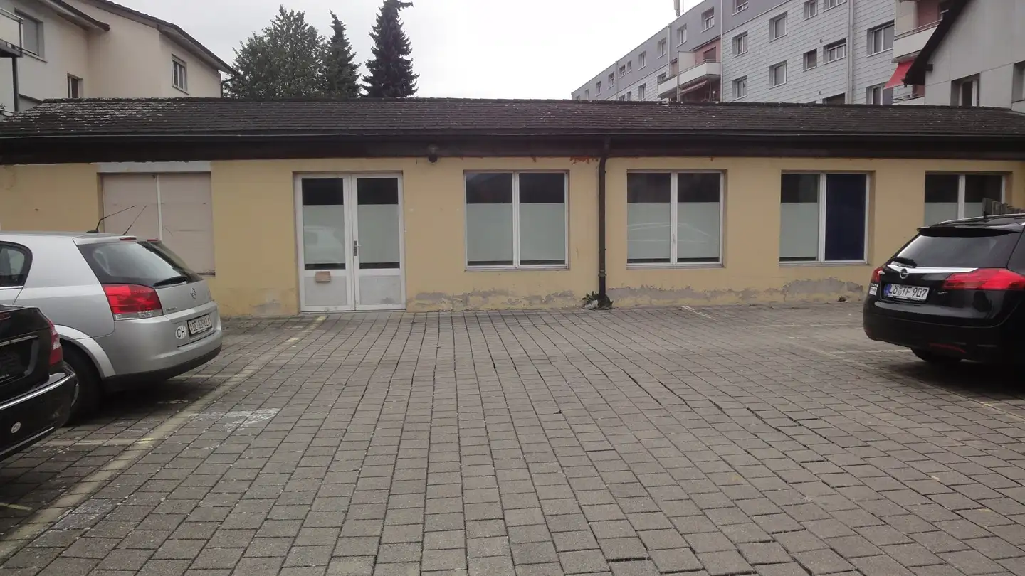 Commercial à louer - Rue De Boujean / Bözingenstrasse 146, 2504 Biel/Bienne