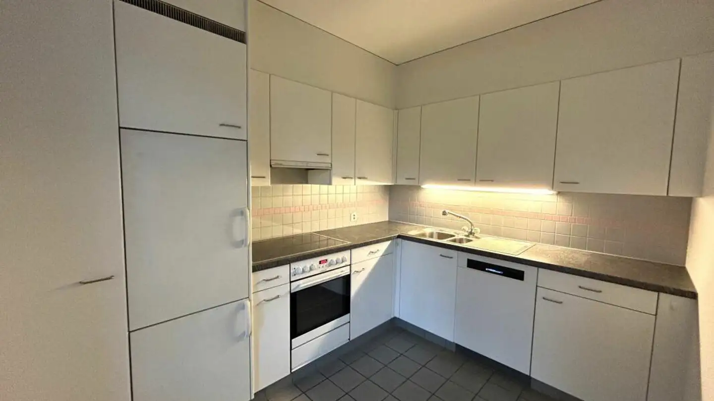 Appartement à louer - Farnsburgerstrasse, 4052 Basel - Photo 2