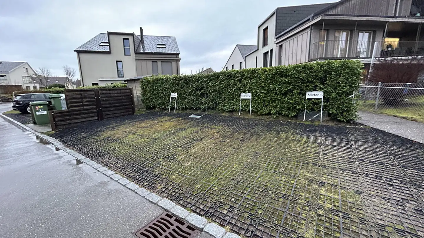 Parkplatz im Freien mieten - Wässeri, 8816 Hirzel