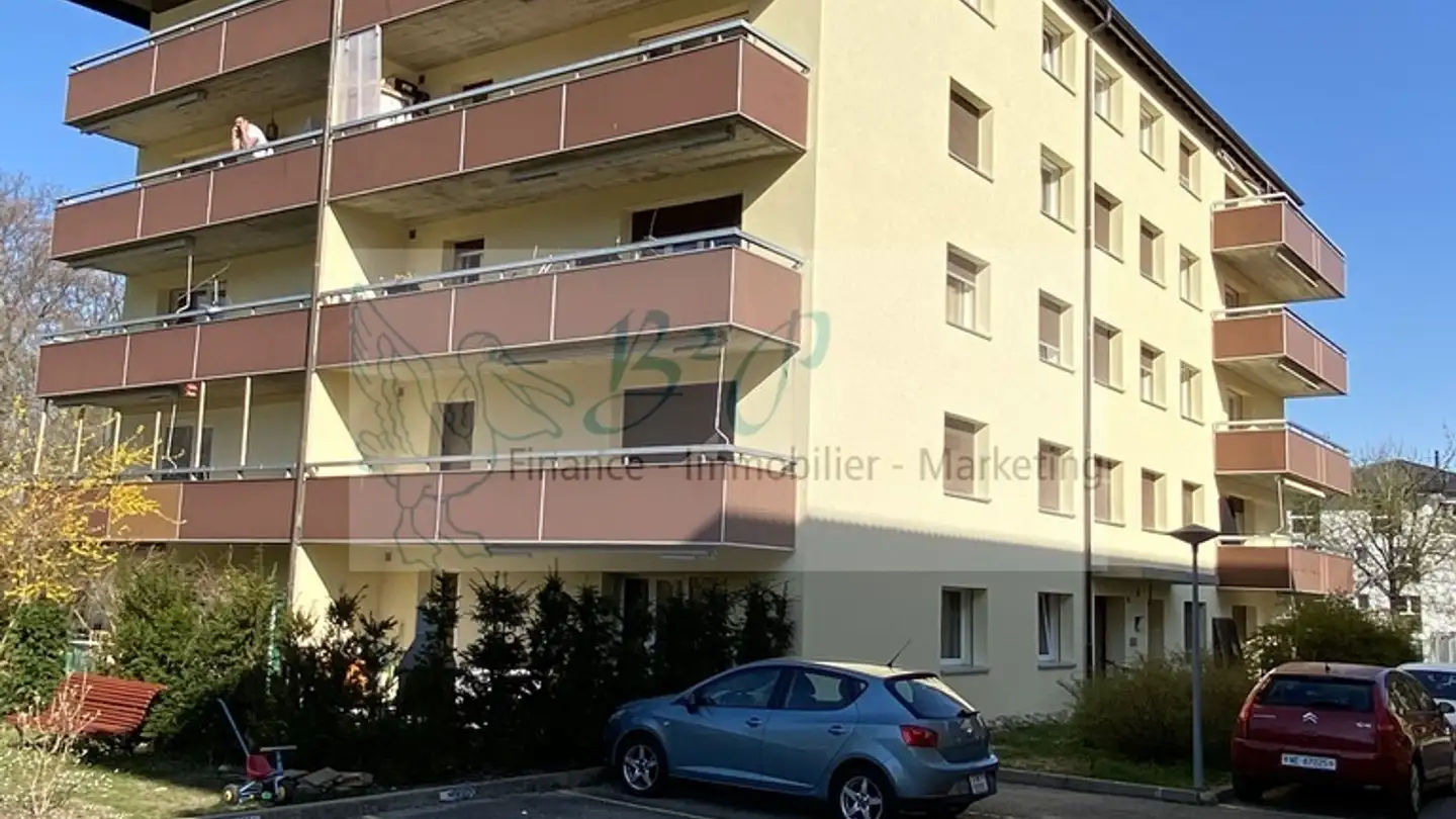 Garage singolo in affitto - Chemin Des Sauges 16, 2015 Areuse