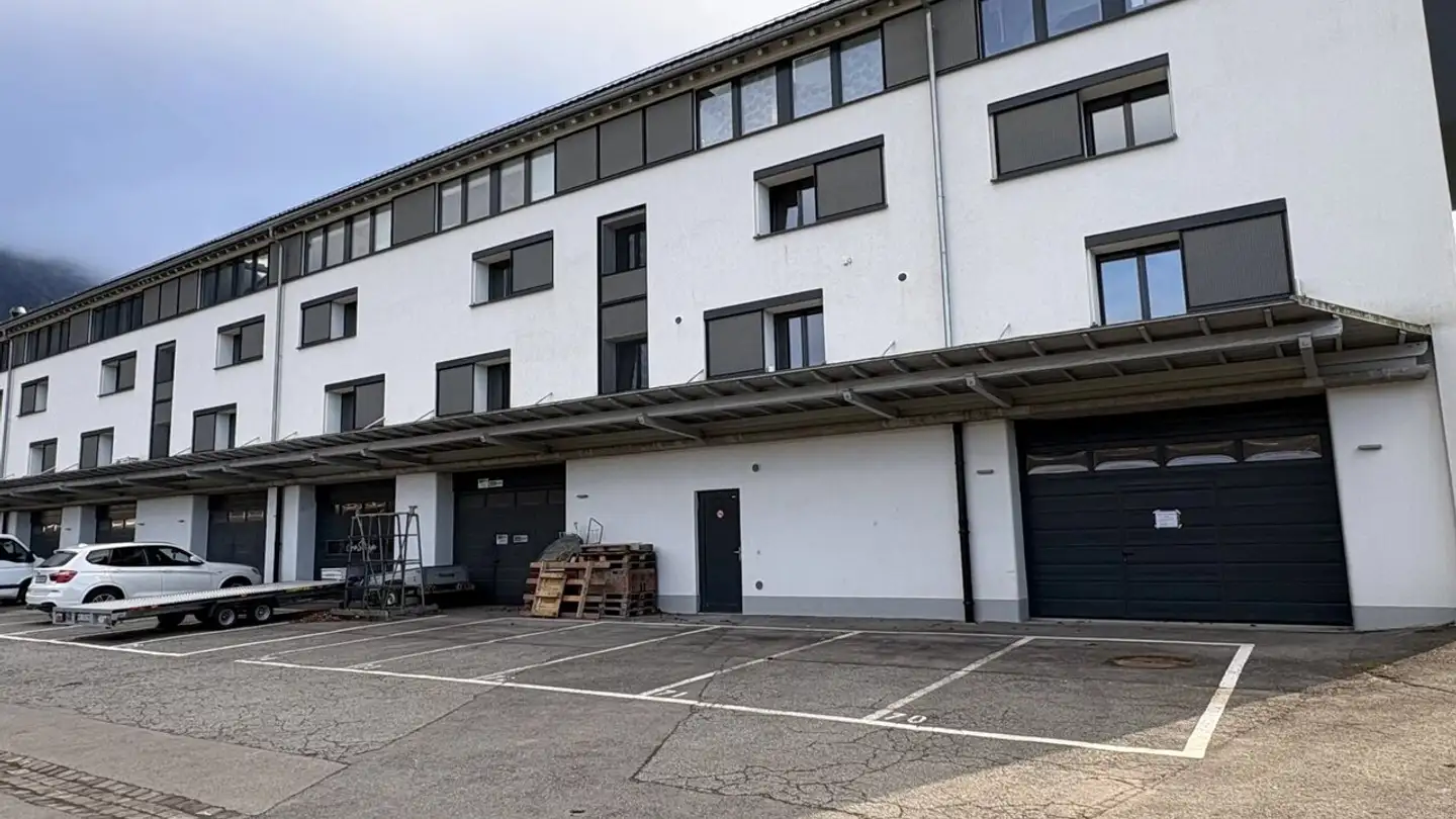 Gewerbe mieten - Route Du Stand 11, 1880 Bex