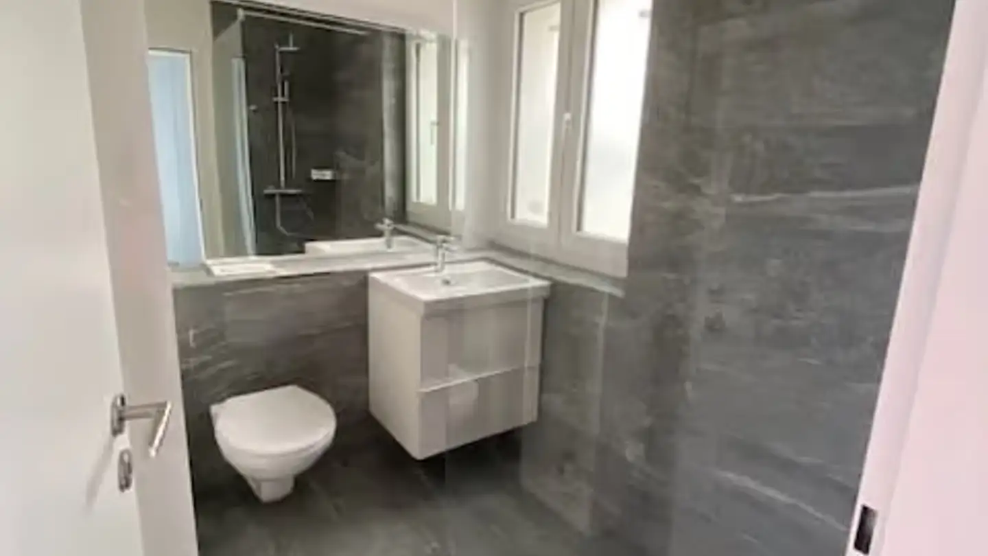 Appartement à louer - Schwerzenbachstrasse 40, 8117 Fällanden - Photo 3