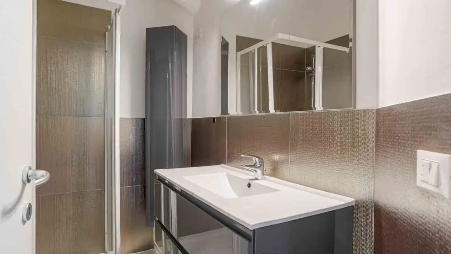 Apartment for sale - Via Stazione 13, 6828 Balerna