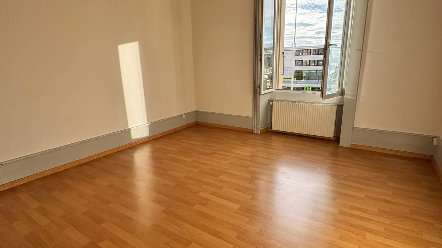 Appartement à louer - Rue Des Fahys 25, 2000 Neuchâtel - Photo 4