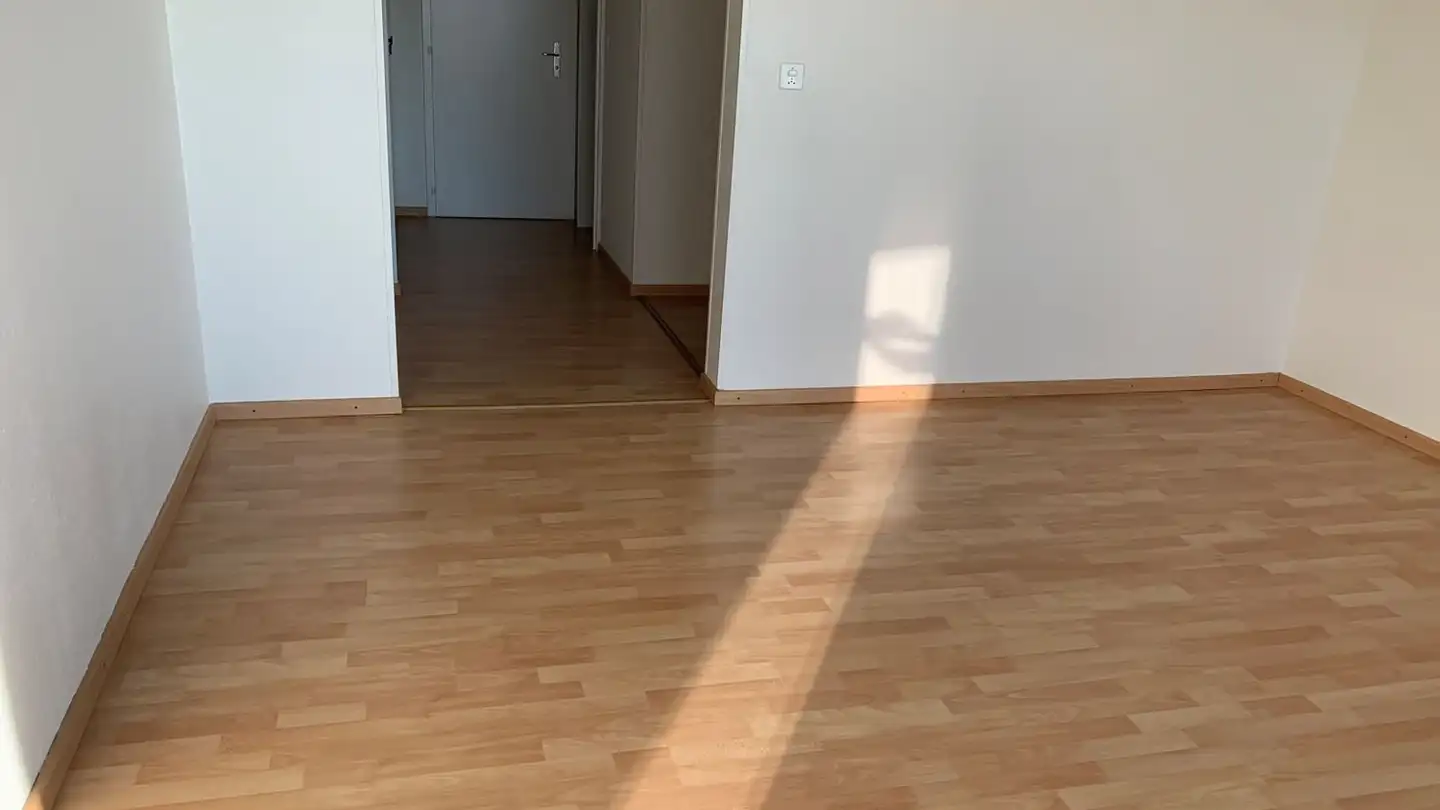 Wohnung mieten - Rue des Berthoudes 68, 2000 Neuchâtel - Foto 2
