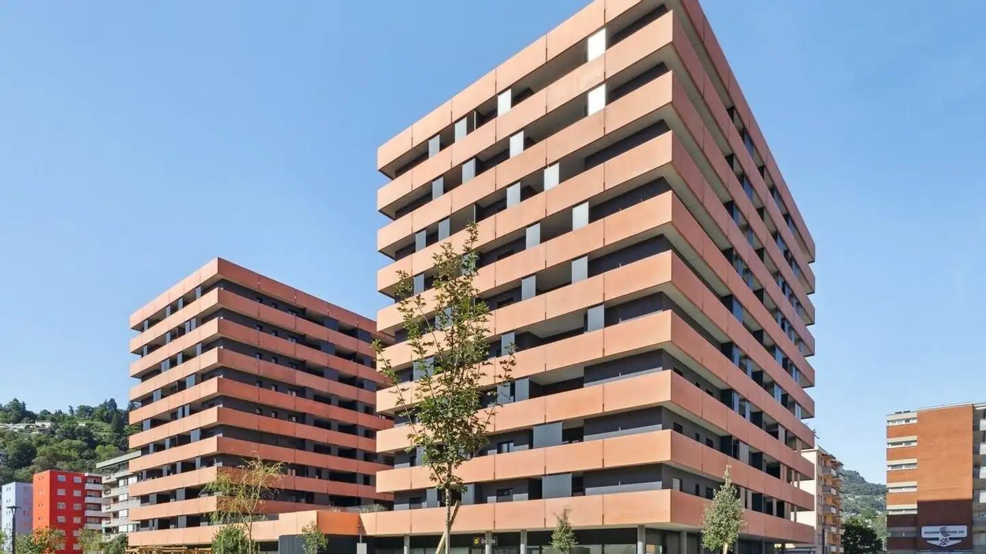 Indoor motorbike parking space for rent - Via Giacomo Brentani 12, 6900 Lugano