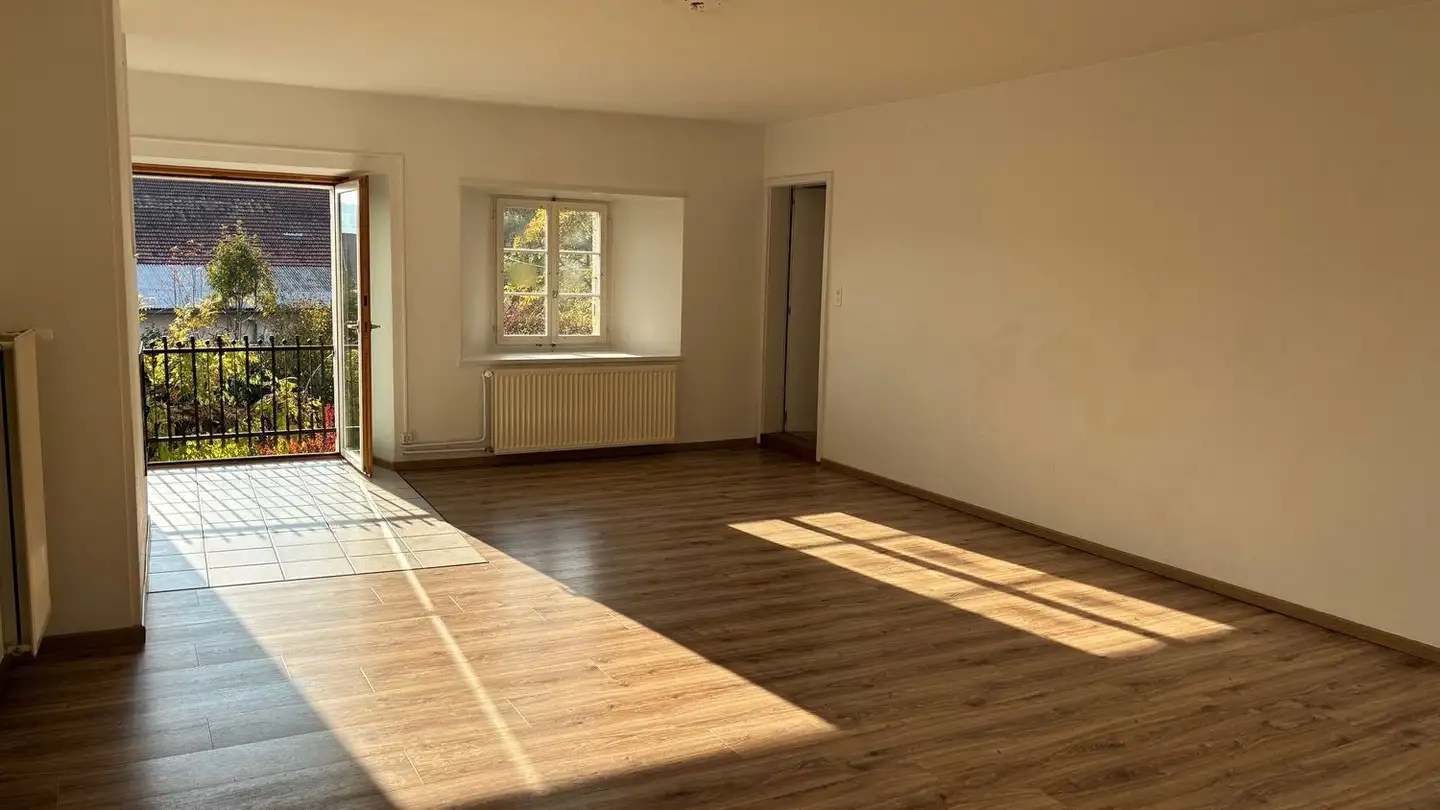 Studio à louer - La Petite Combe 2, 2058 Le Pâquier NE