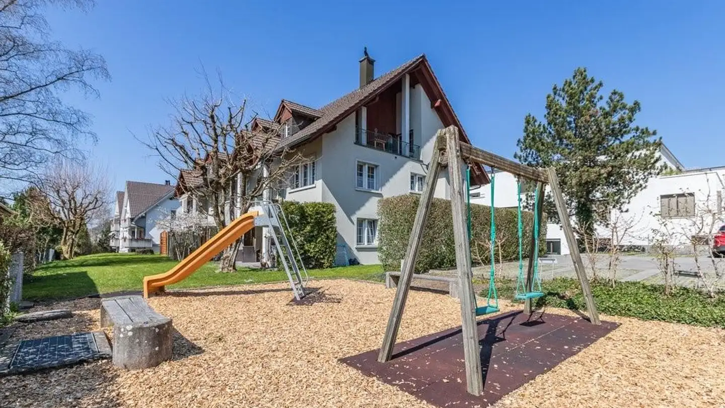 Wohnung mieten - Rifferswilerstrasse 4, 8915 Hausen am Albis - Foto 2