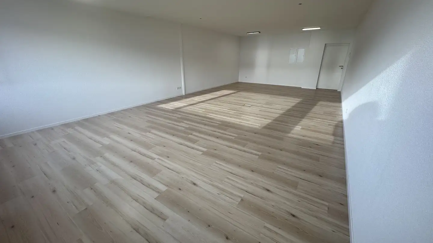 Commercial for rent - Hellbühlerstrasse 38, 6017 Ruswil - Photo 2