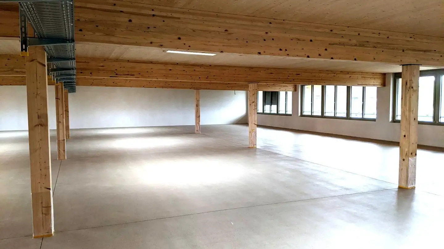 Gewerbe mieten - Alte Riedikerstrasse 63b, 8610 Uster - Foto 3