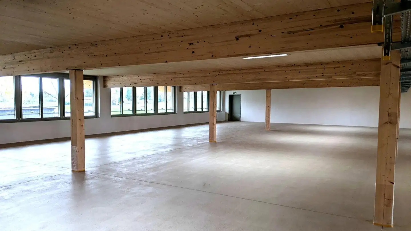 Gewerbe mieten - Alte Riedikerstrasse 63b, 8610 Uster - Foto 4