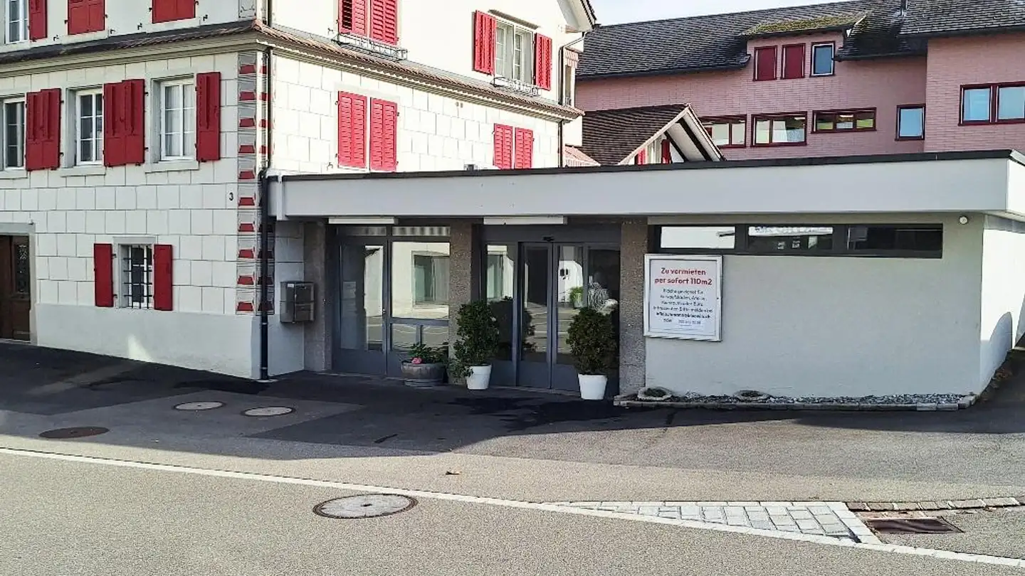 Bürofläche mieten - Etzelstrasse 3, 8852 Altendorf