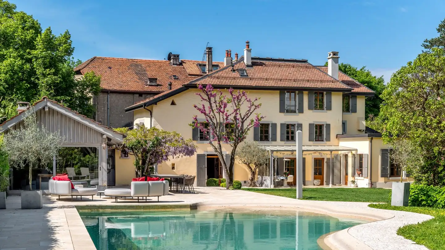 Single house for sale - 1256 Troinex