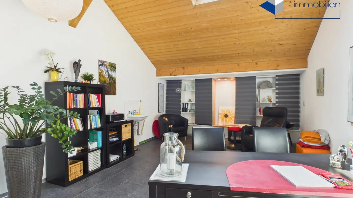 Commercial à louer - Adetswilerstrasse 3a, 8344 Bäretswil - Photo 4
