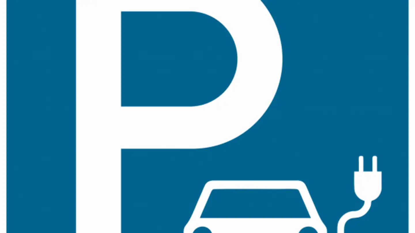 Parcheggio sotterraneo in affitto - Bahnhofstrasse 12, 5643 Sins