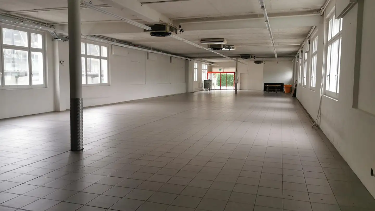 Commerciale in affitto - Pilatusstrasse 6, 6060 Sarnen