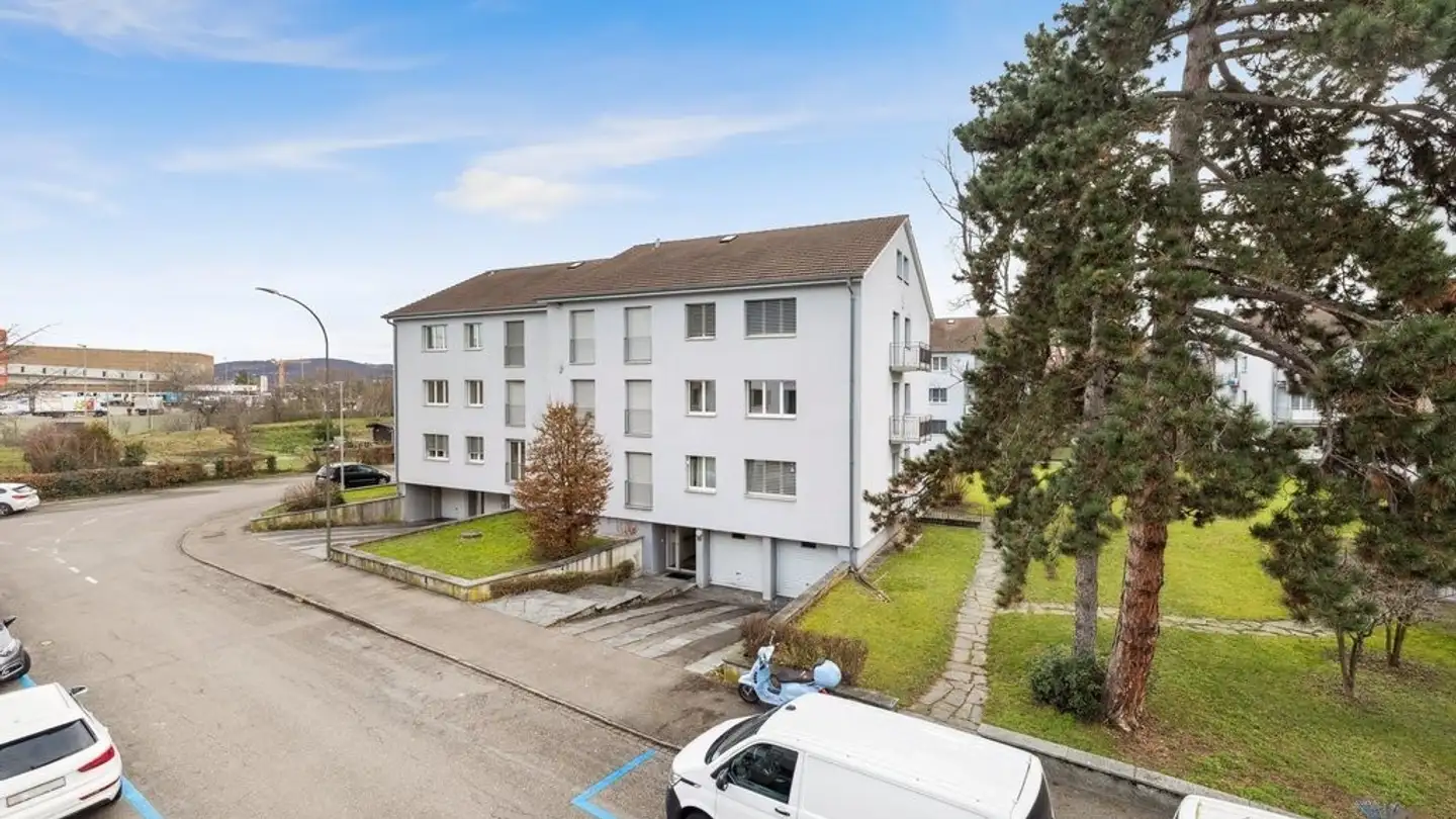 Appartement à louer - Aeussere Lange Heid 3, 4142 Münchenstein