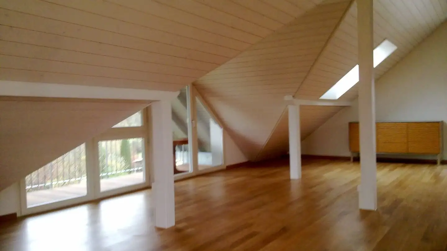 Dachgeschosswohnung mieten - Bachmattenstrasse 72, 5630 Muri AG - Foto 2