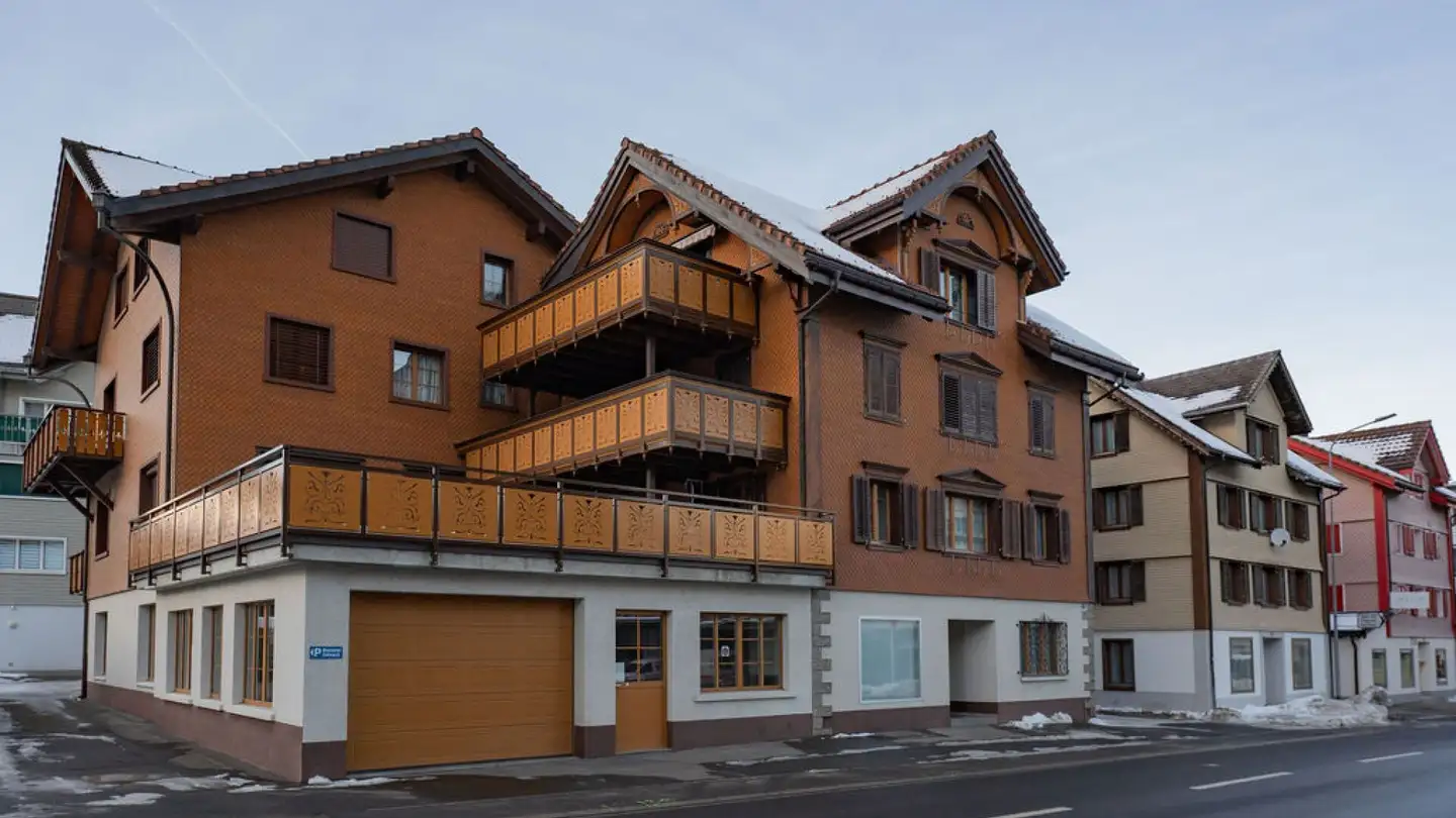 Mixed-use building for sale - Waagtalstrasse 12, 8842 Unteriberg - Photo 3