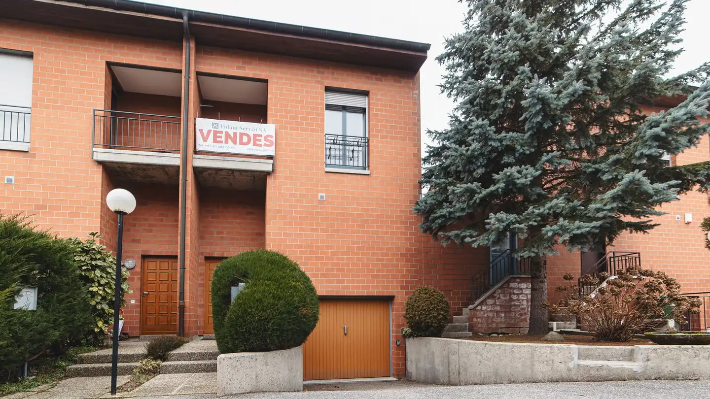 Semi-detached house for sale - Via Tinelle 13, 6832 Pedrinate