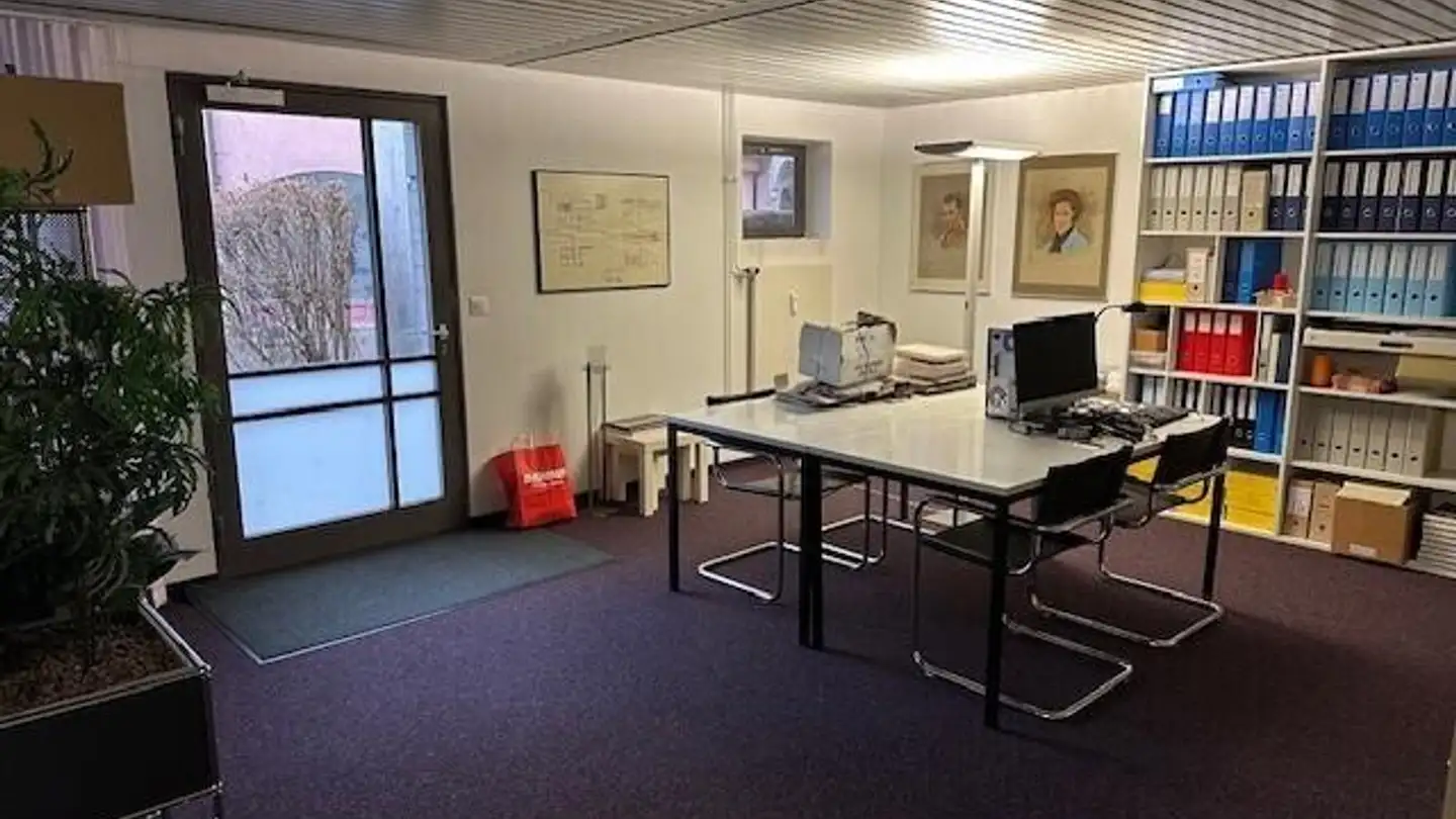 Commercial à louer - Rue Du Moulin 20, 2740 Moutier