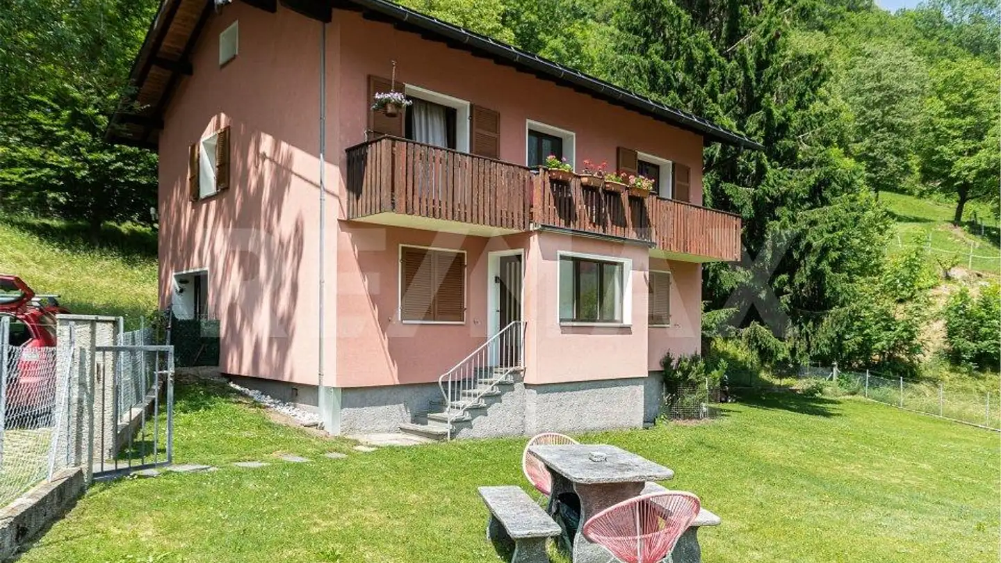 Casa bifamiliare in vendita - 6718 Olivone