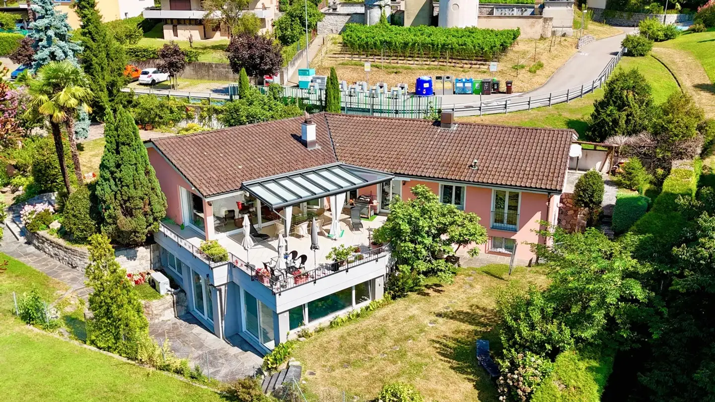 Villa in vendita - Strada Cantonale 32, 6986 Curio