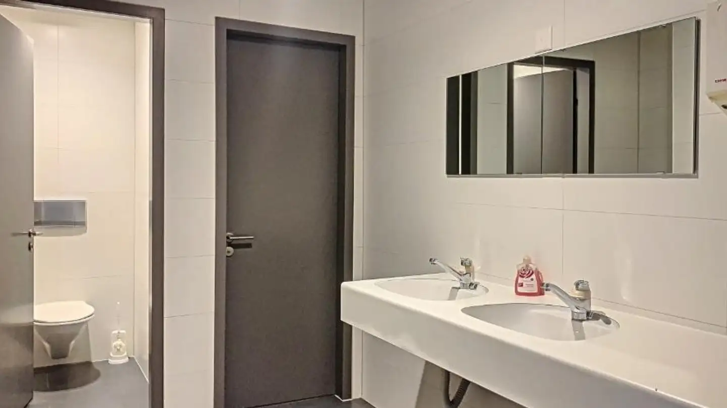 Bureau à louer - Rue Du Lac 22b, 1020 Renens VD