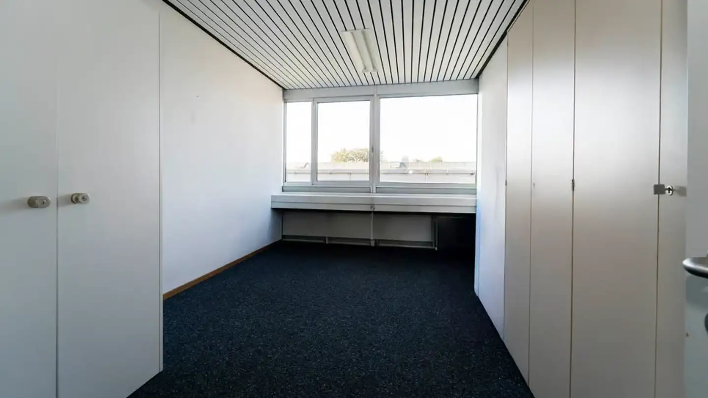 Commercial for rent - Avenue Des Bains, 1400 Yverdon-les-Bains