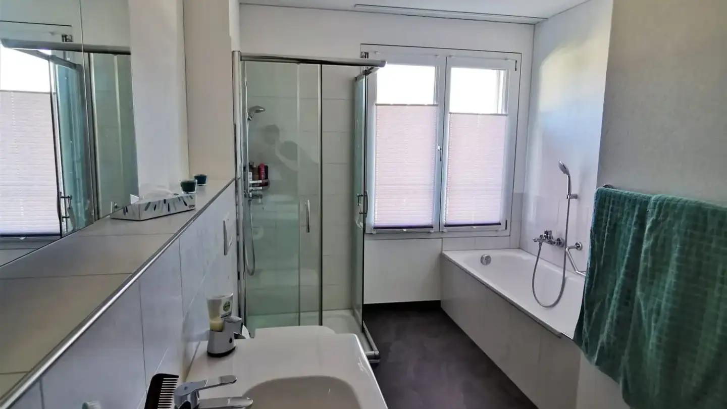 Wohnung mieten - Esslingerstrasse 6, 8627 Grüningen - Foto 3