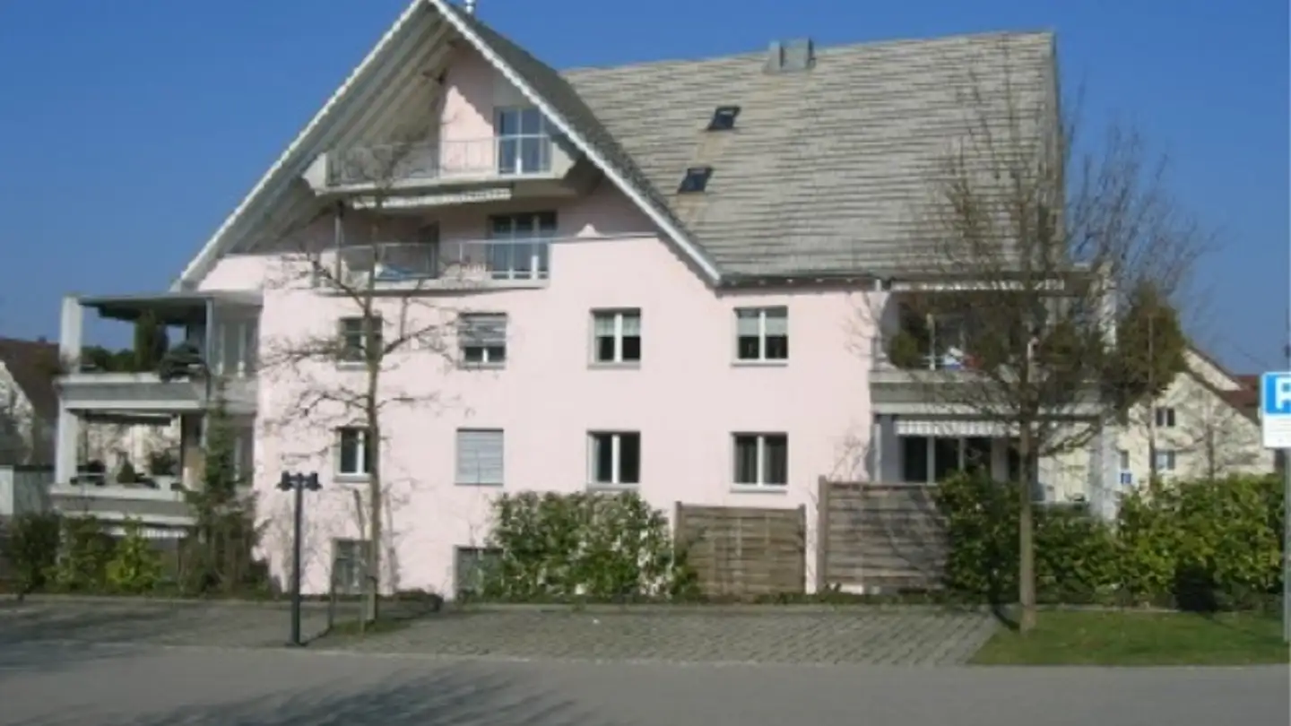 Outdoor parking space for rent - In Der Breiti 1, 8185 Winkel