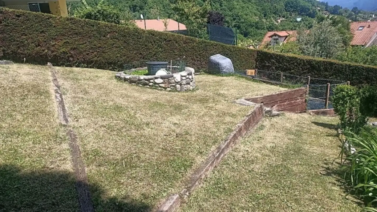 Terrain constructible à vendre - 6984 Pura