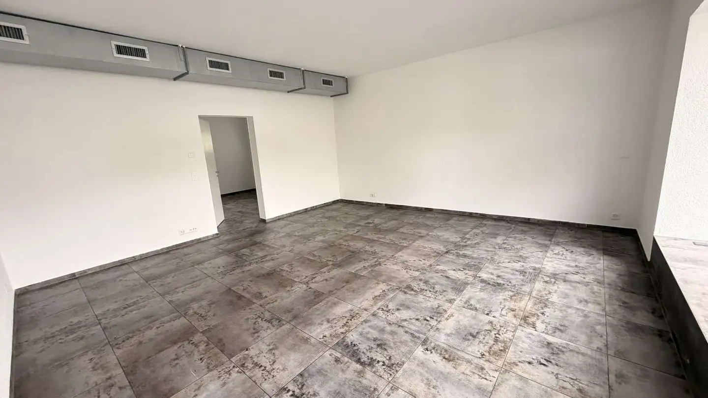 Mischgenutztes Gebäude mieten - Bahnhofstrasse 59, 8154 Oberglatt ZH - Foto 2