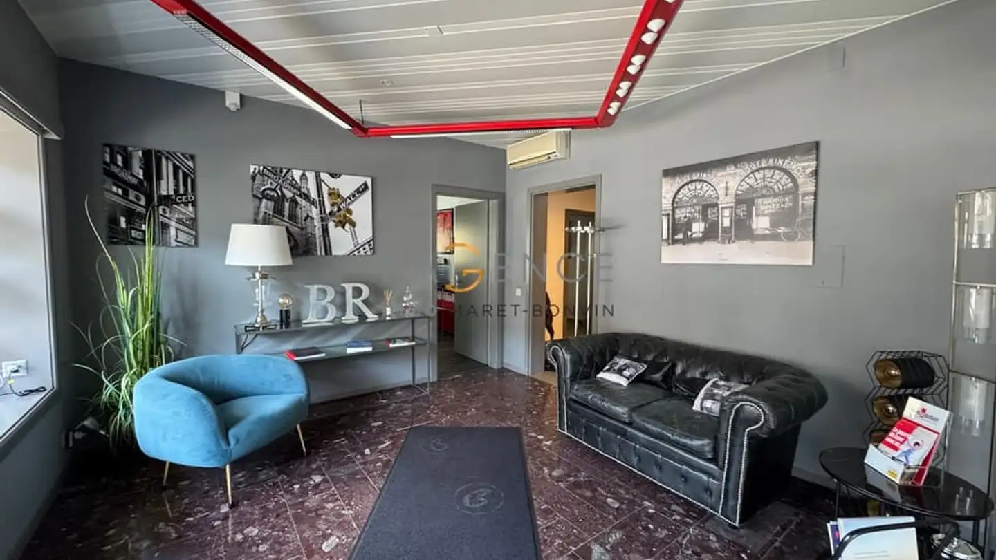 Commercial à vendre - 1907 Saxon