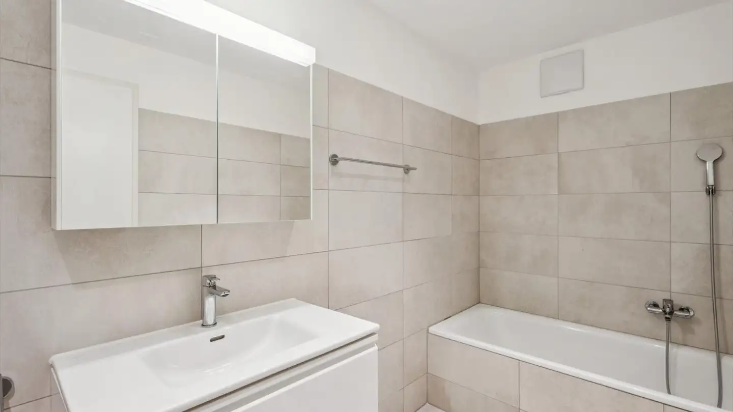 Appartamento in affitto - Via San Gottardo 119, 6596 Gordola - Photo 4