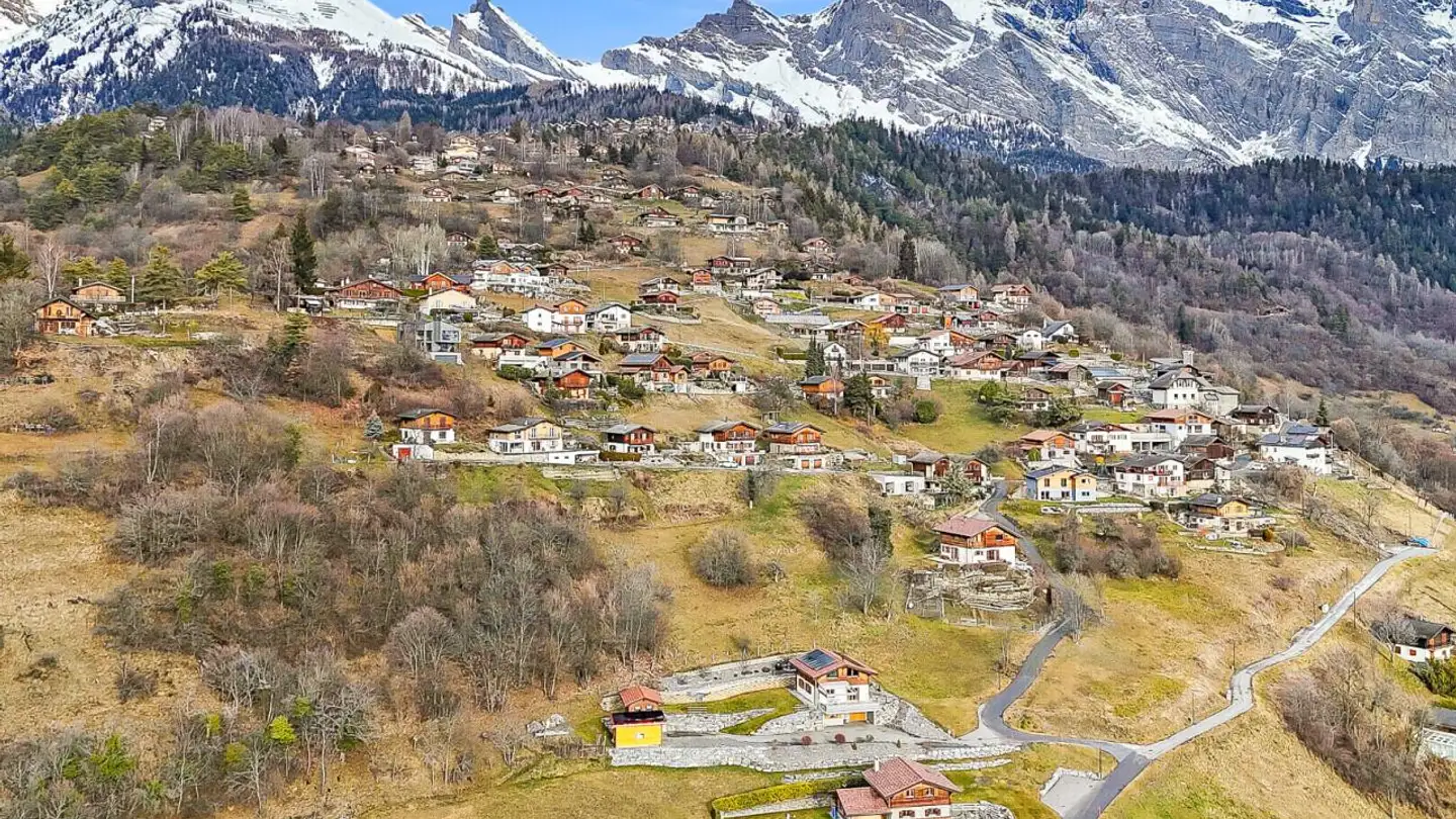 Constructible plot for sale - 1912 Montagnon (Leytron) - Photo 2