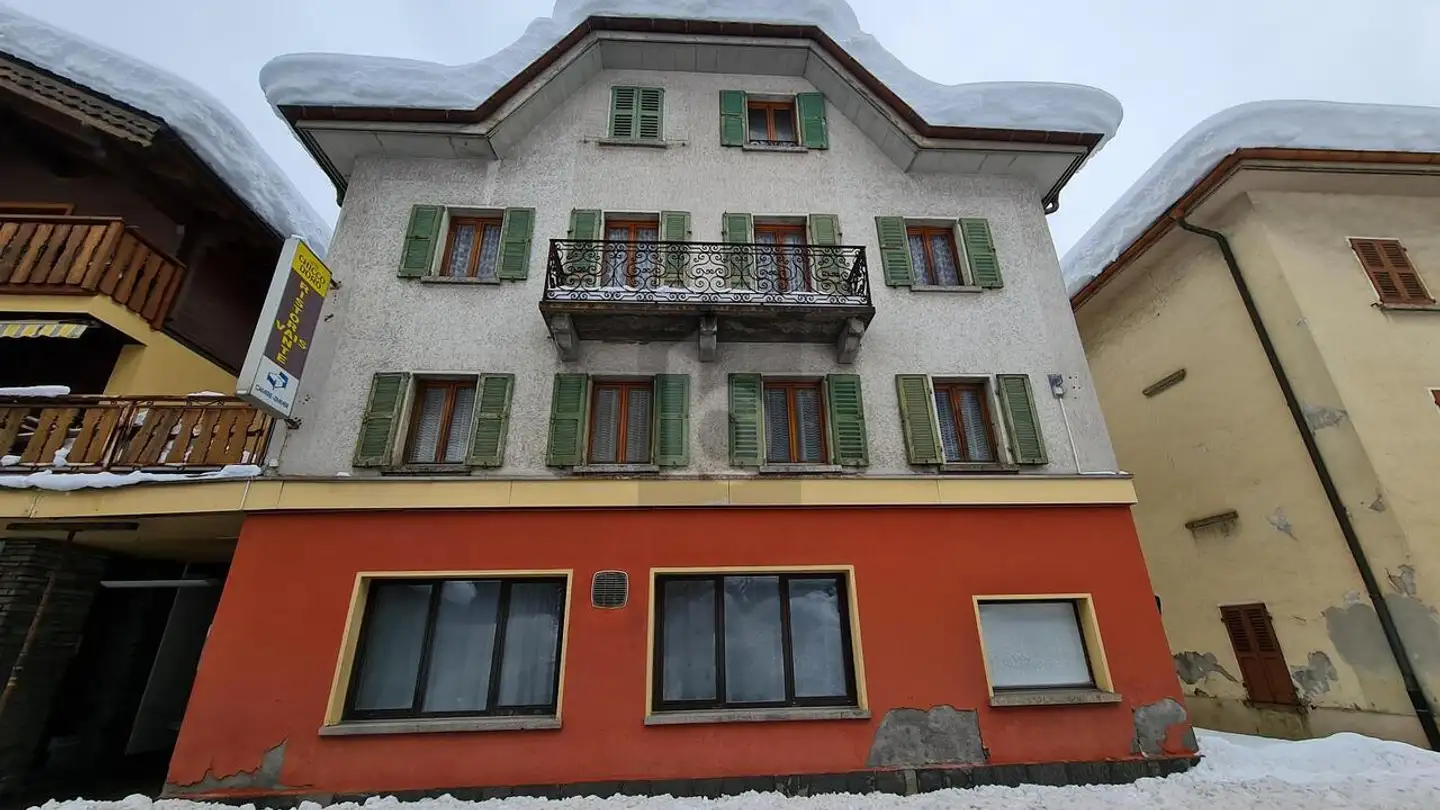 Maison atypique à vendre - 6776 Piotta