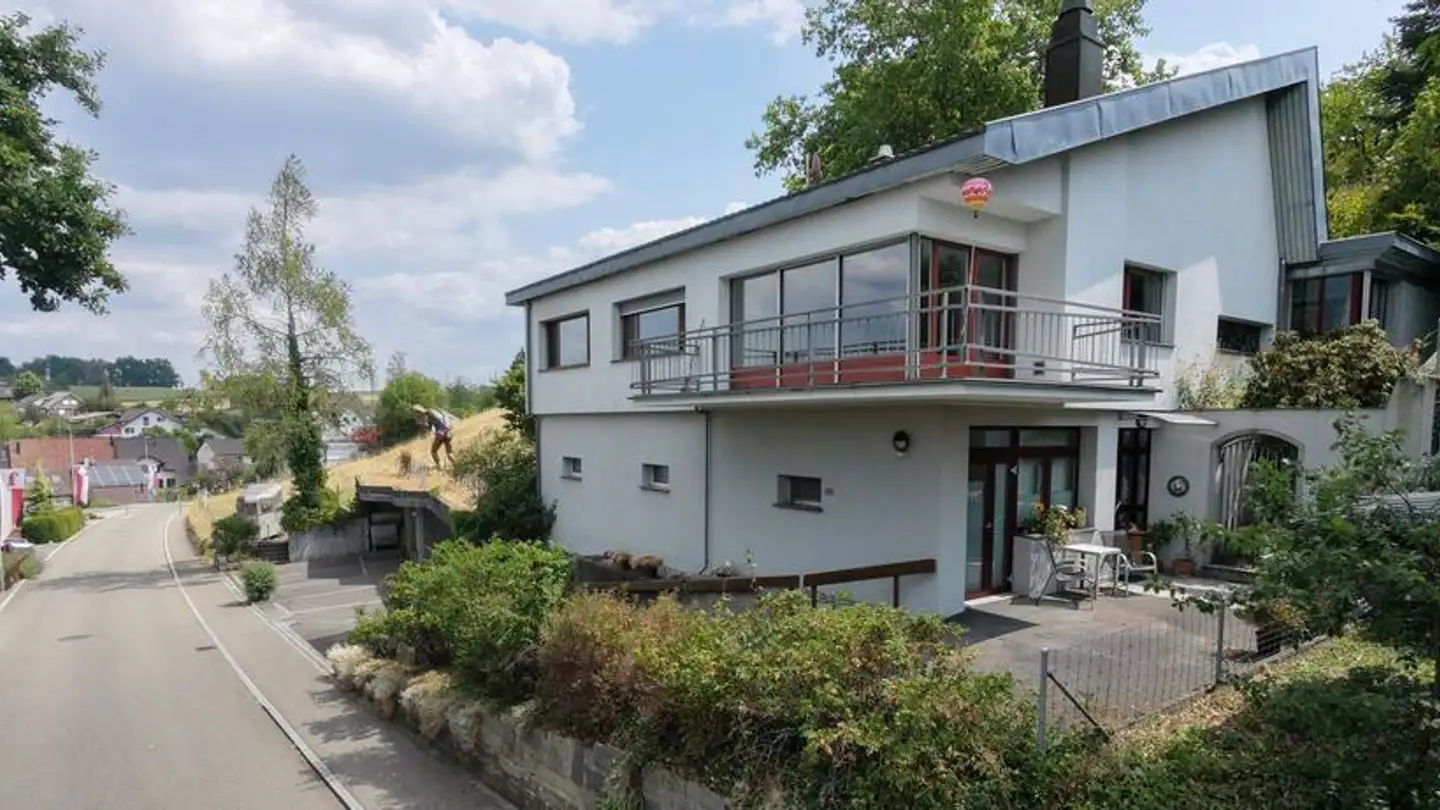 Appartement à louer - Hauptstrasse 83, 4432 Lampenberg