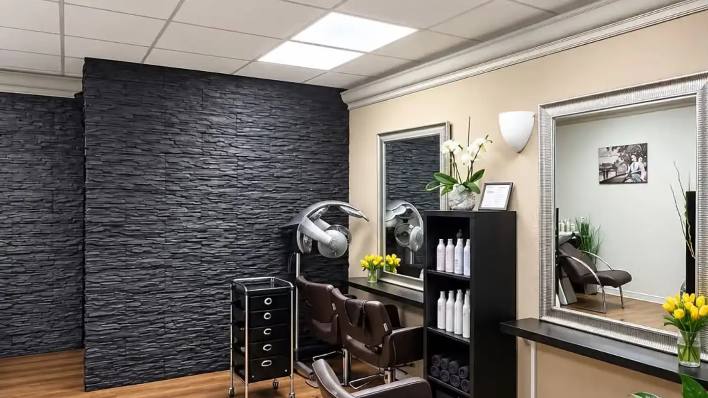 Magasin à louer - 8320 Fehraltorf - Photo 2